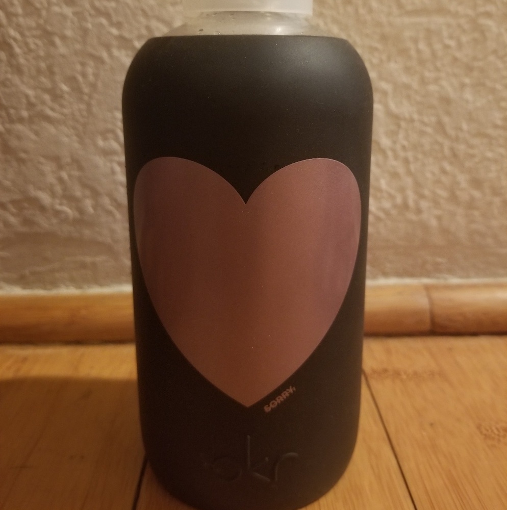 bkr 500mL Sorry Not Sorry, Jet Heart